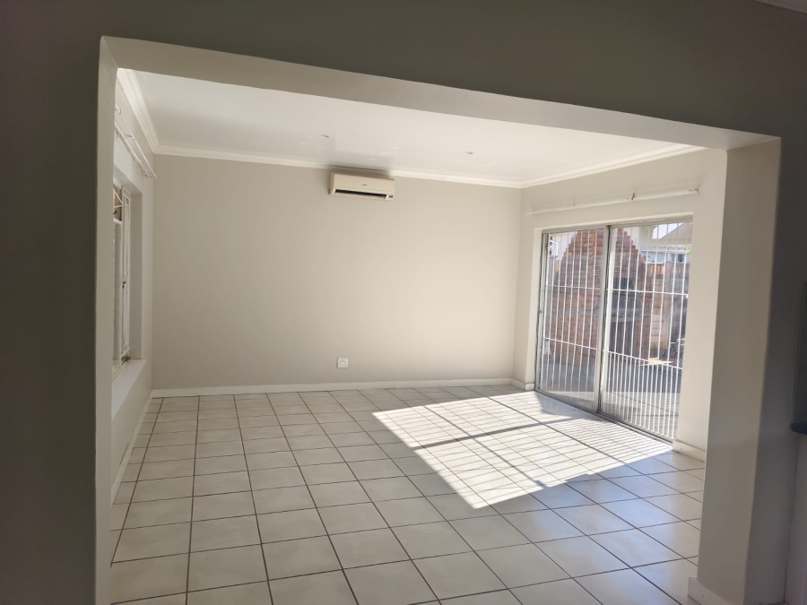 4 Bedroom Property for Sale in Fichardt Park Free State